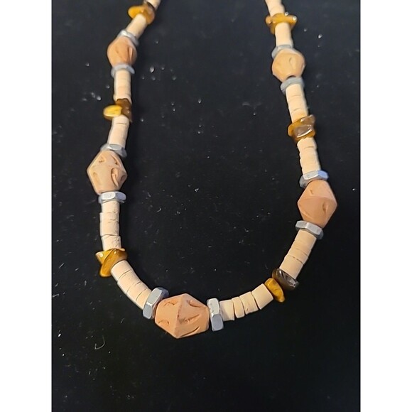 3 Vintage WOMEN'S Southwest Tribal Silvertone/cork/ wood/ Bolts 16 in Necklaces - Picture 9 of 13